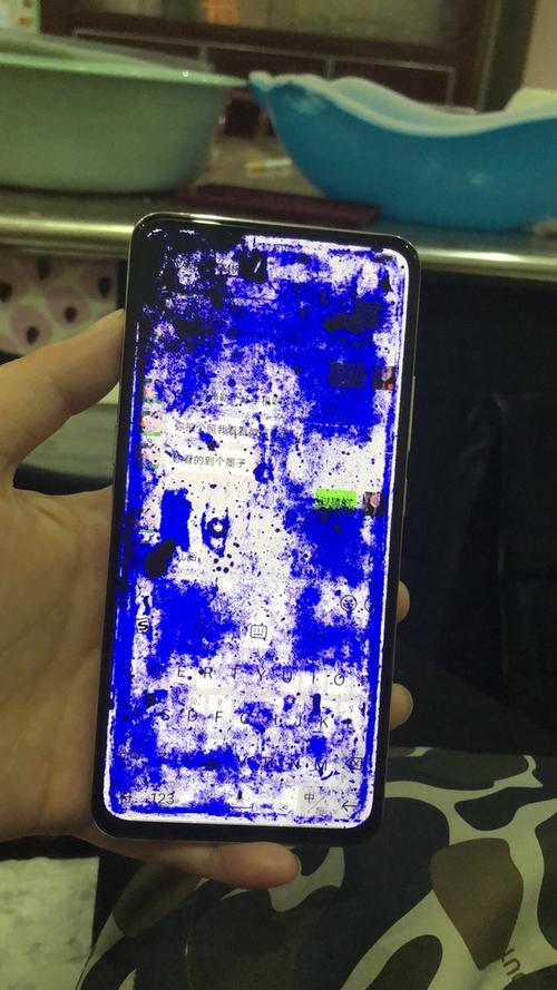 手机内屏坏了值得修吗